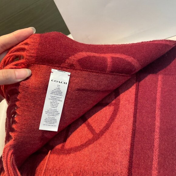 Coach Scarf - Picture 3 of 3